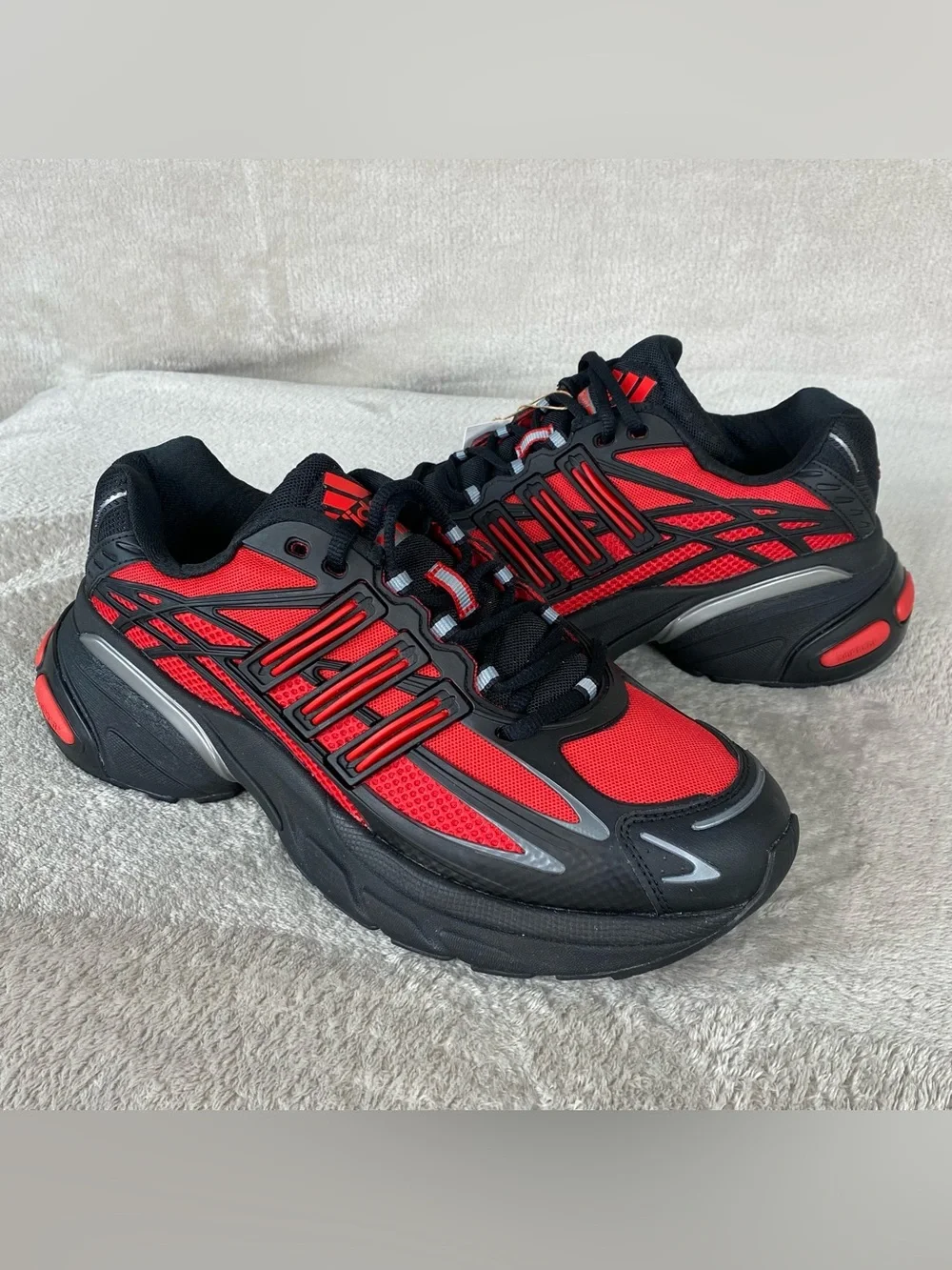 adidas Adistar XLG 2.0 Red Black Mens Size 9.5 Athletic Running Shoes KJ5731 NEW